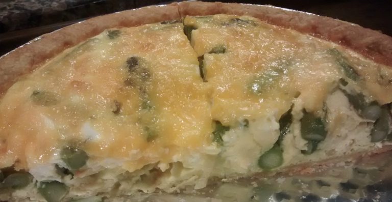 Spring Quiche with Asparagus and Onion