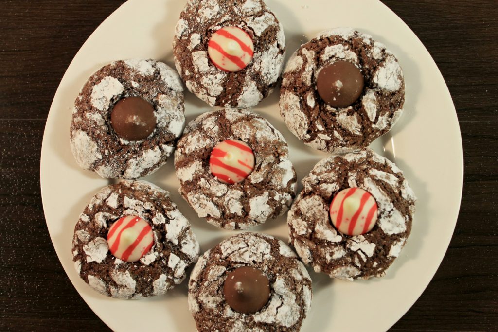 Chocolate-Crinkle-Cookies