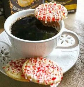 Peppermint-Cookies-and-Coffee