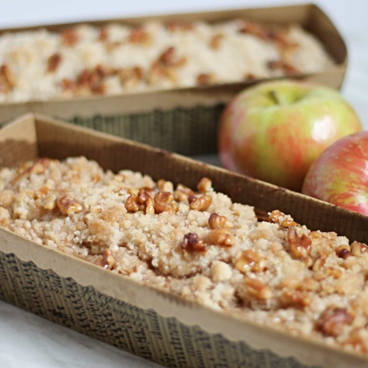 Caramel Apple Coffee Cake