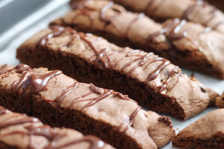 Nutella biscotti on baking tray.